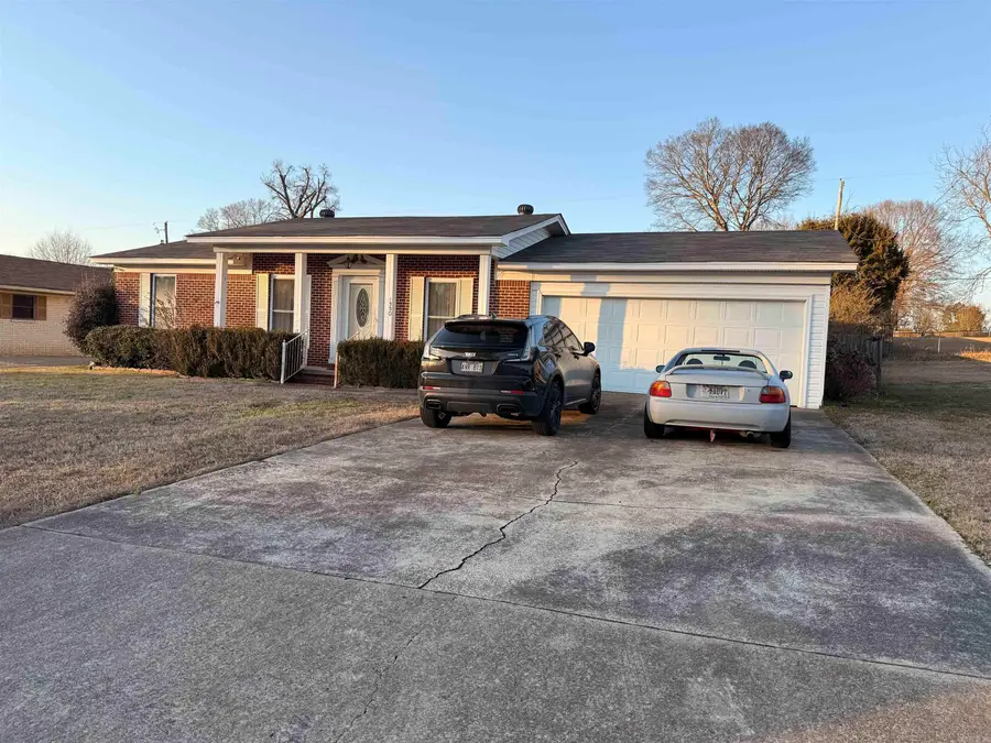 1330 Glenmere Circle, Malvern, AR 72104 - Image #2