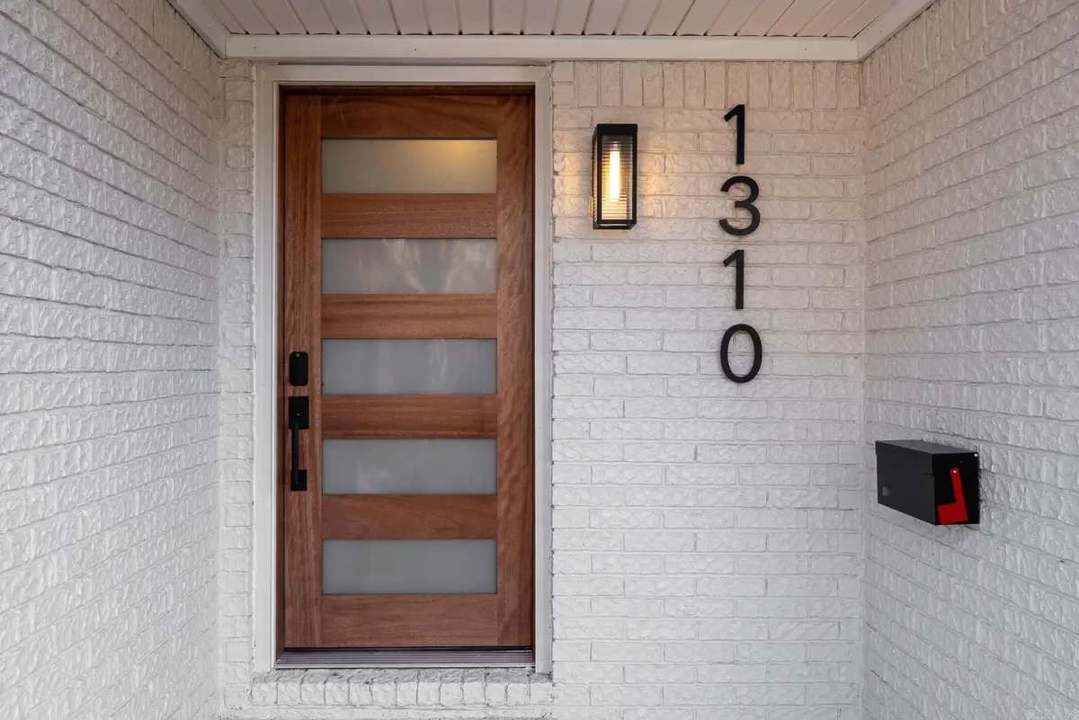 1310 Sunset Drive, Conway, AR 72034 - Image #1