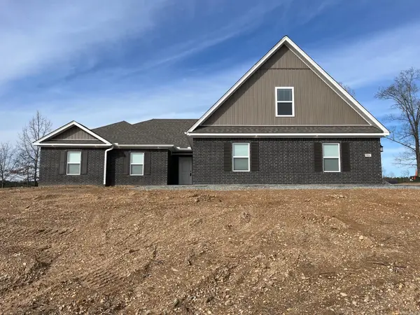 9056 Creek View, Bauxite, AR 72011