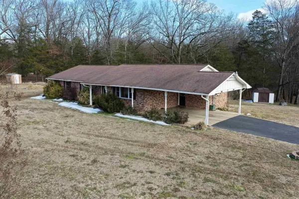 1315 S Crawford Street, Clarksville, AR 72830