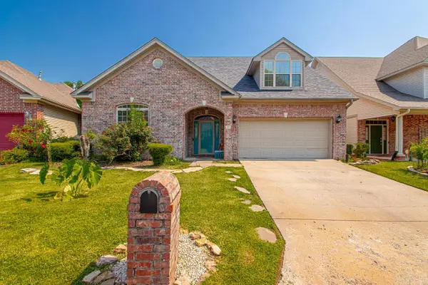 27 Courtside Pl, Little Rock, AR 72210