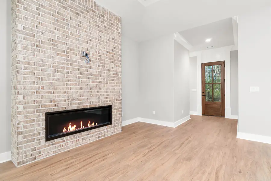 6 Acambaro Place, Hot Springs Village, AR 71909 - #3