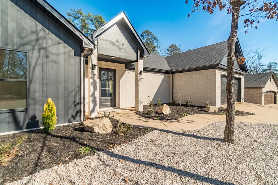 8 Acambaro Place, Hot Springs Village, AR 71909 - Image #2