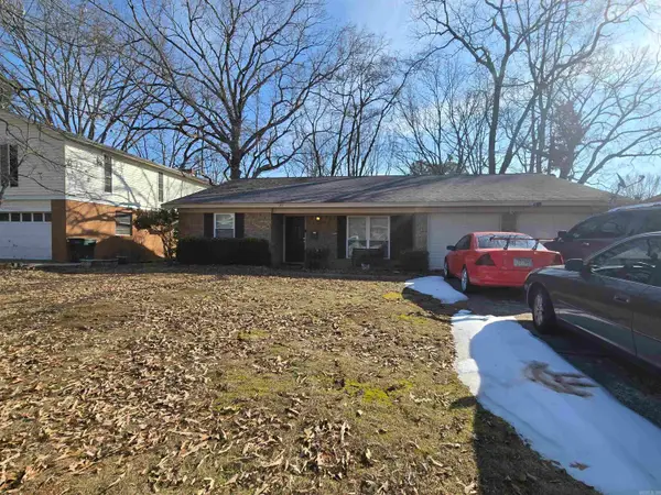 35 Bradford Drive, Little Rock, AR 72227