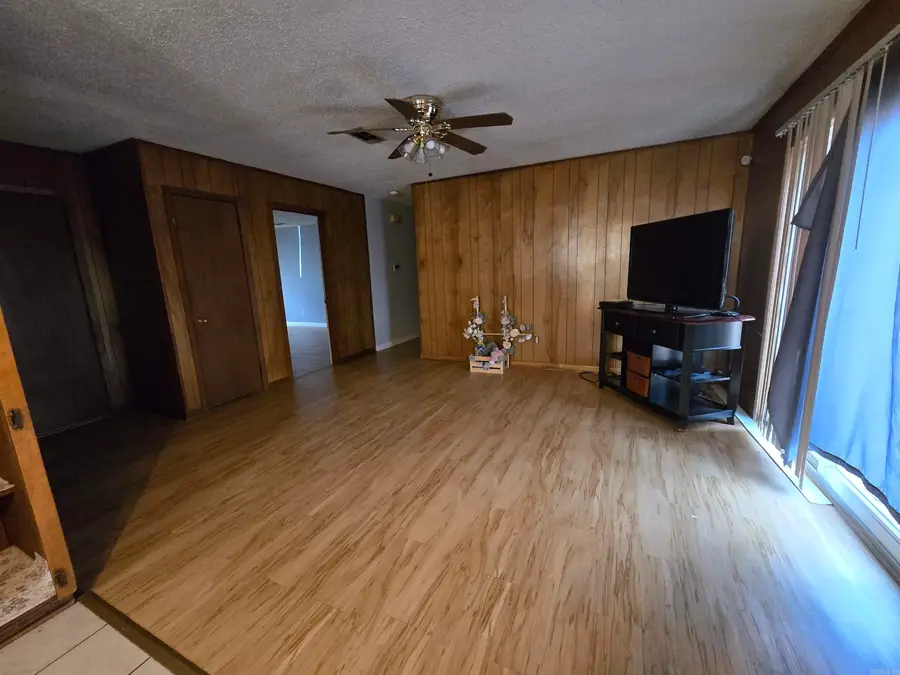 35 Bradford Drive, Little Rock, AR 72227 - Image #3