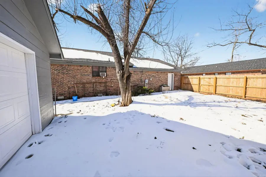 220 Davis Street, Newport, AR 72112 - Image #2