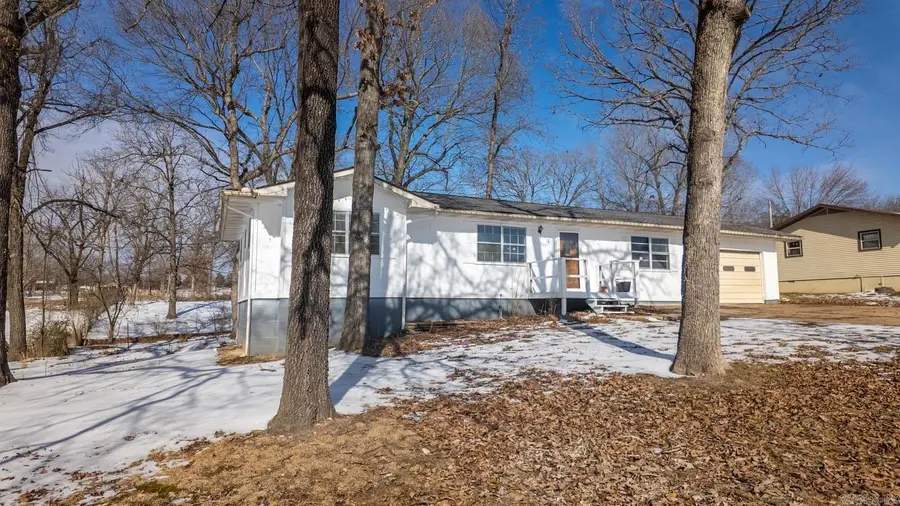 124 W 13th Street, Yellville, AR 72687 - #3