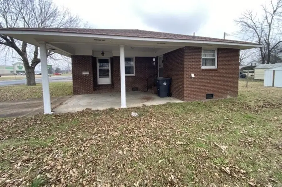 620 W Main Street, Walnut Ridge, AR 72476 - #2