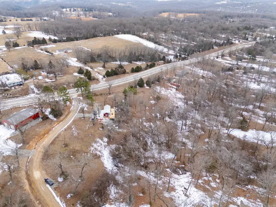 483 Oakwood Acres Circle, Flippin, AR 72634 - #3