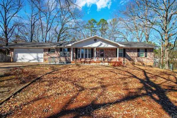 14 Birchwood Circle, Little Rock, AR 72211