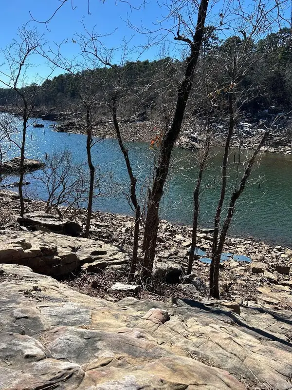Creekside Drive, Greers Ferry, AR 72067