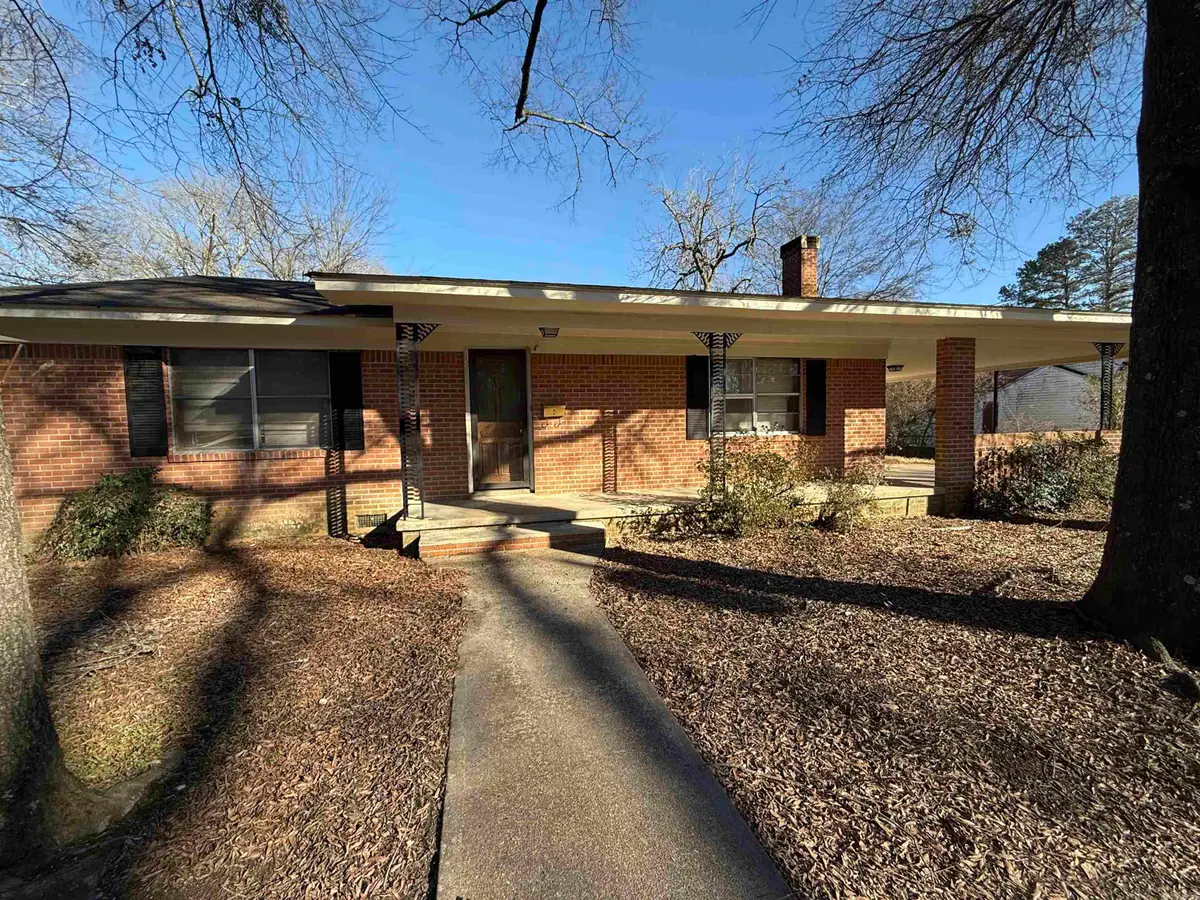 410 N 15th Street, Arkadelphia, AR 71923 - #1