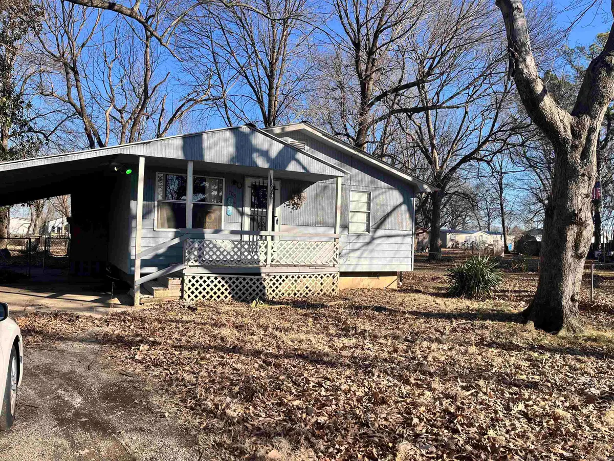 705 S 6th Avenue, Paragould, AR 72450 - #1