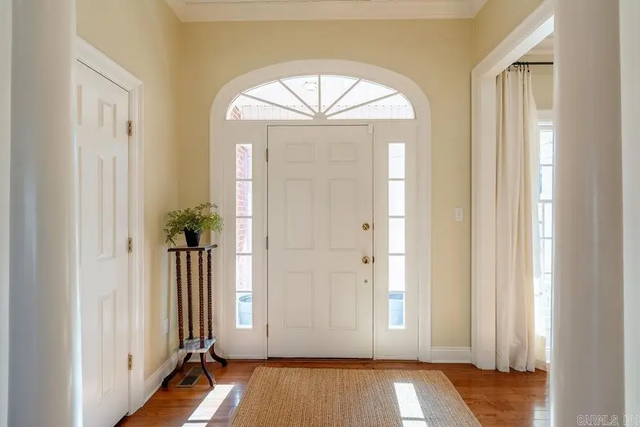 102 Deerwood Drive, Searcy, AR 72143 - #2