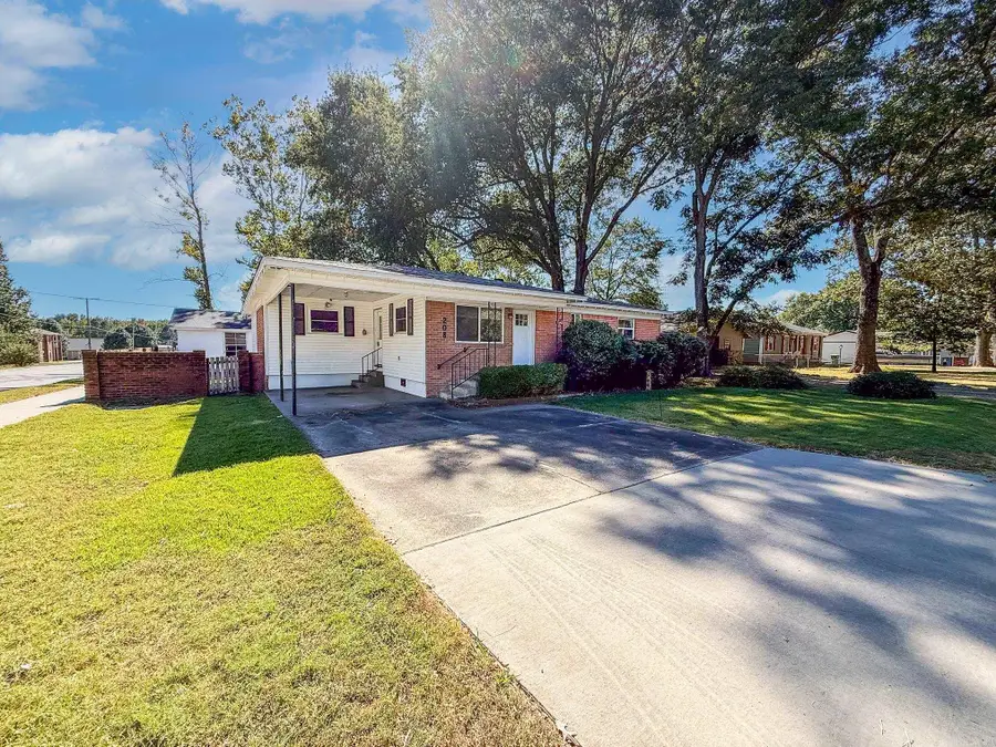 208 Calloway Avenue, Sherwood, AR 72120 - #2
