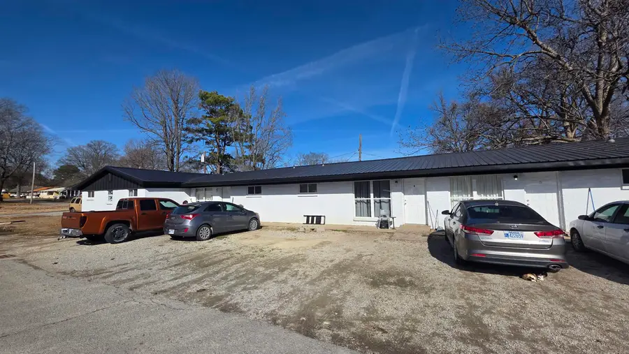 1311 S 8th St, Paragould, AR 72450 - #2