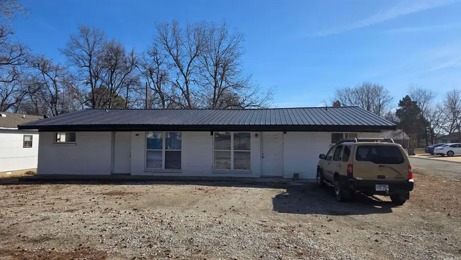1311 S 8th St, Paragould, AR 72450 - #3