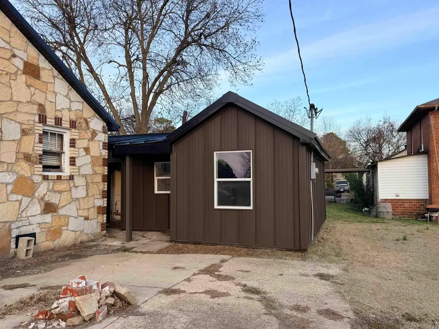 509 N 3rd St, Paragould, AR 72450 - #3