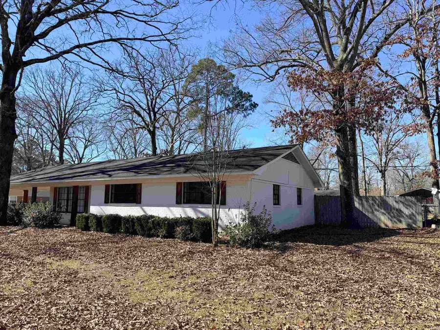 1412 Chestnut St, Crossett, AR 71635 - #2