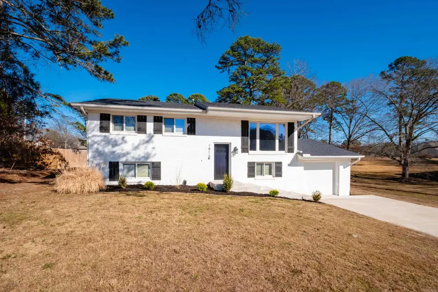 1811 E Lakeview Drive, Benton, AR 72015 - #3