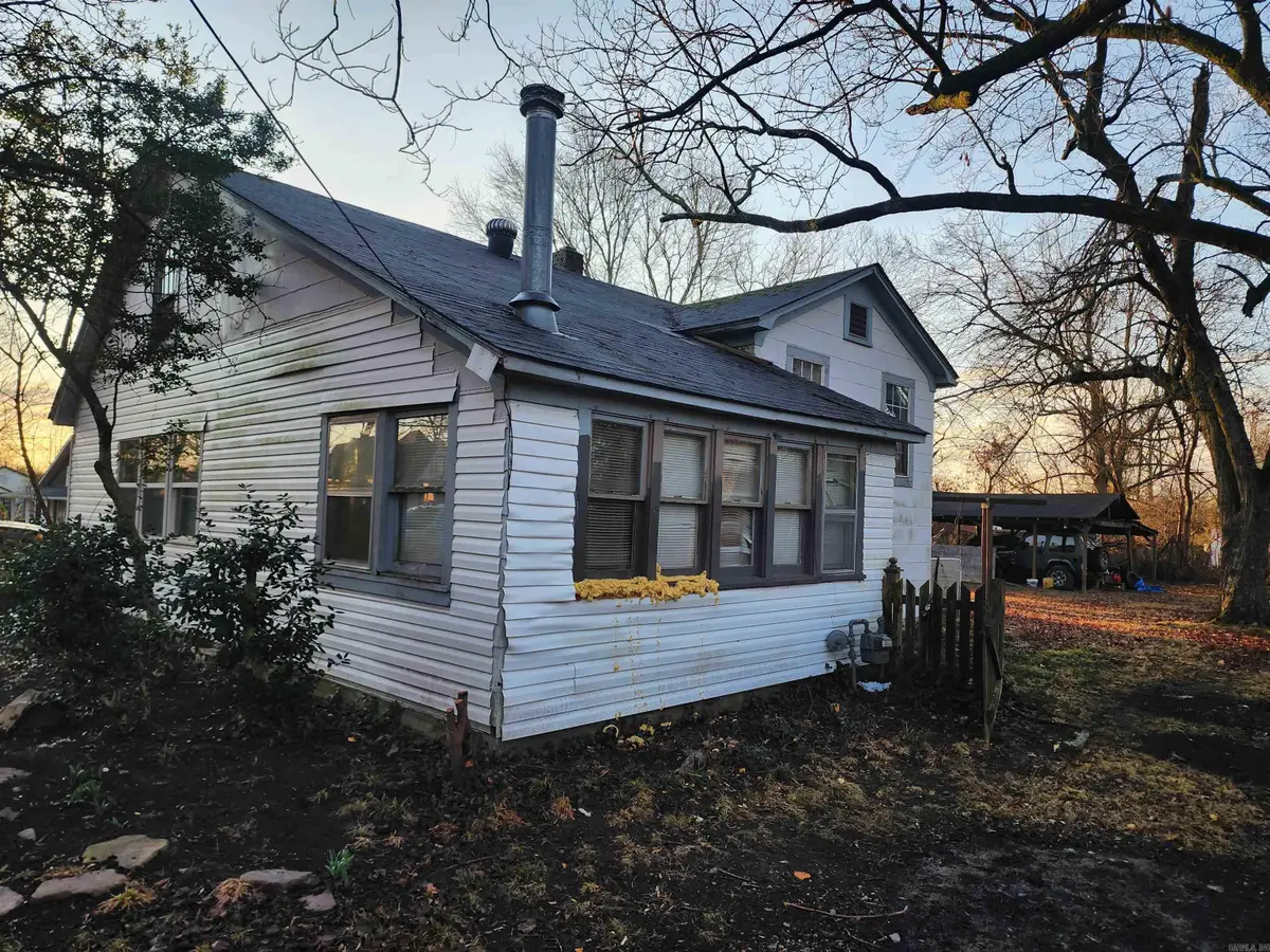 1902 Smith Avenue, Mena, AR 71953 - #1