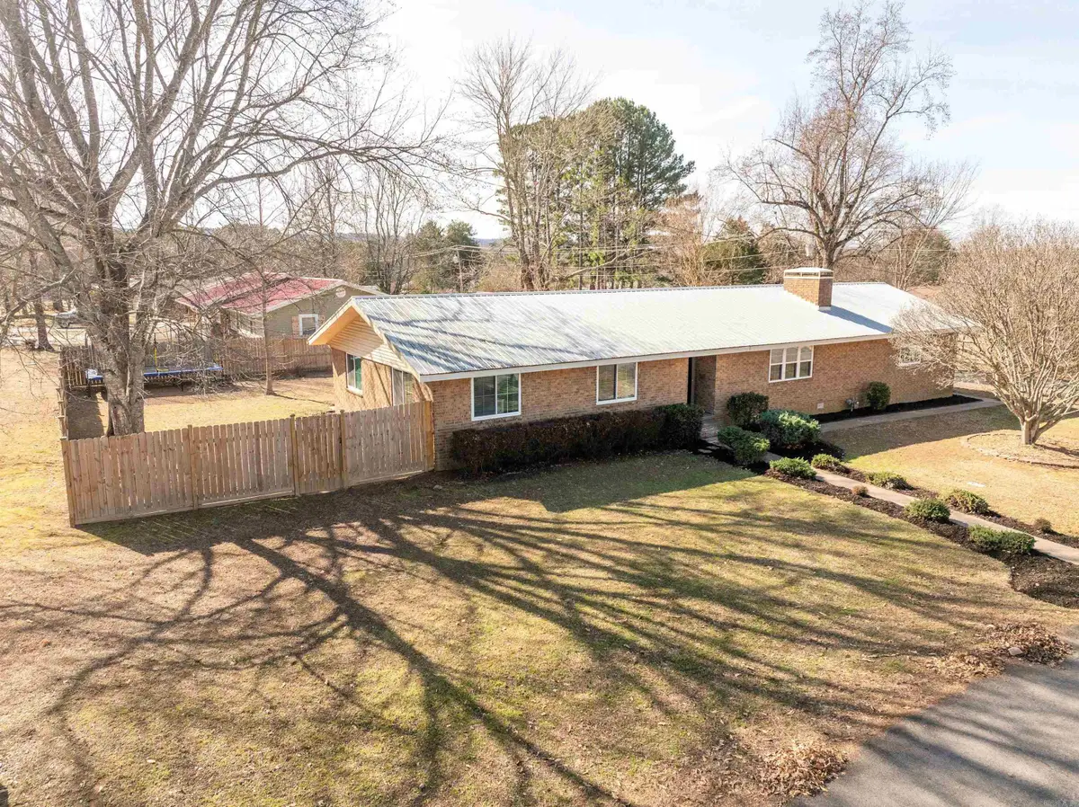 1703 W Moore Street, Heber Springs, AR 72543 - #1