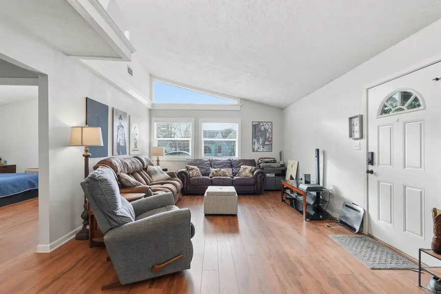 232 Mitchell St, Conway, AR 72034 - #3