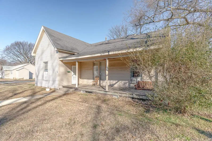 1020 W Jefferson Ave, Jonesboro, AR 72401 - #3