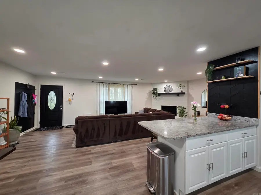 9 Palmer Drive, Conway, AR 72032 - #3