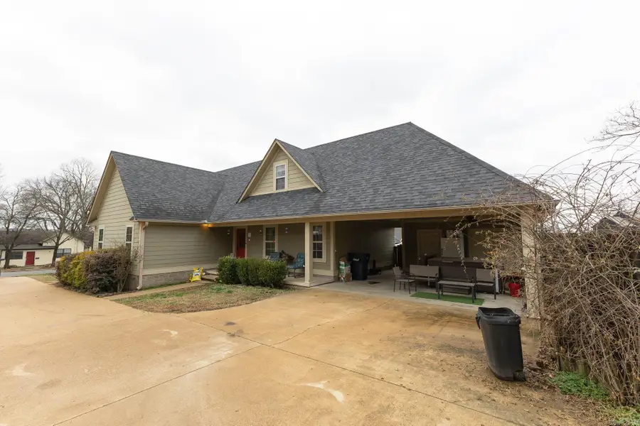 447 S Broad Street, Batesville, AR 72501 - #2