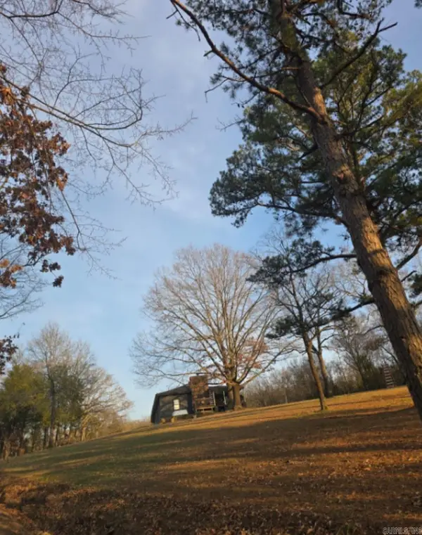 11404 Lucian Wood Road, Cedarville, AR 72932