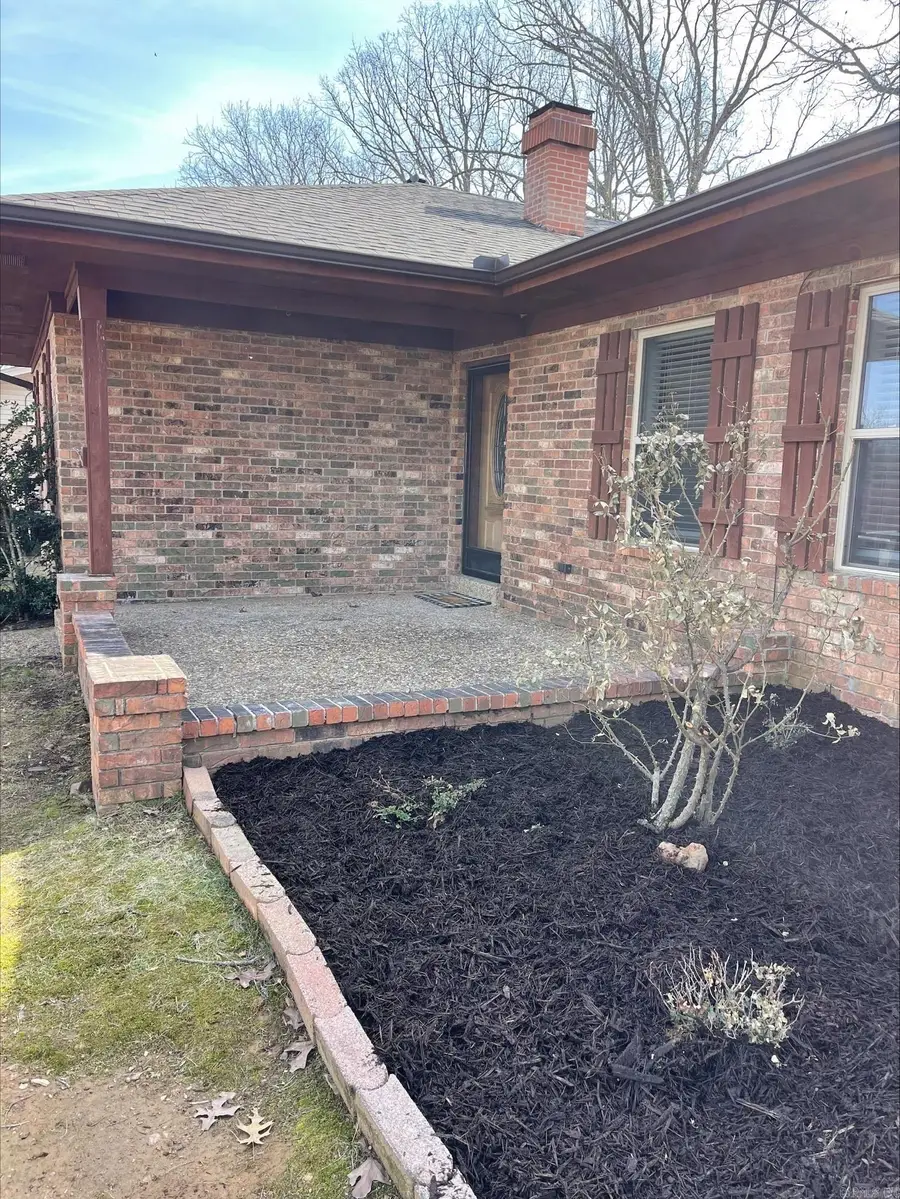 208 Elwood Dr, Sherwood, AR 72120 - #3