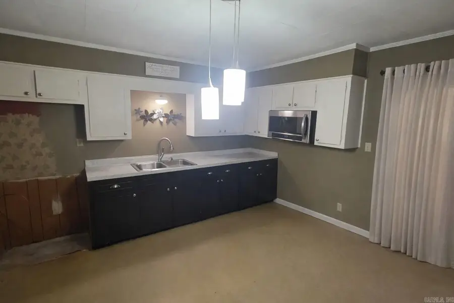 1103 Oakdale Street, Paragould, AR 72450 - #2