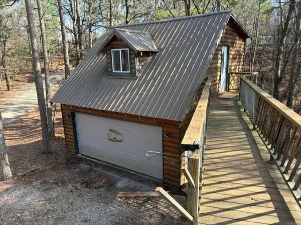 306 Schwinn Hill Road, Hot Springs, AR 71909