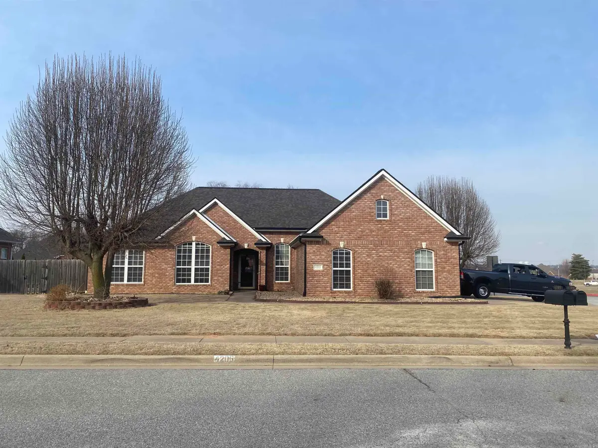 4205 W Braymore Drive, Rogers, AR 72758 - #1