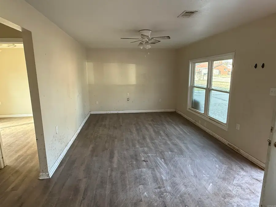 106 S 15th Avenue, Paragould, AR 72450 - #2