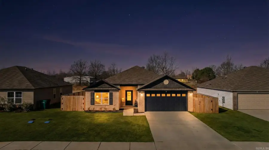 27 Farmhouse Circle, Vilonia, AR 72173 - #2