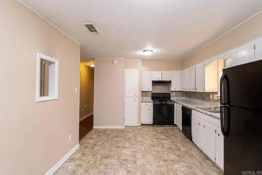 17 Compass Point St Point, Sherwood, AR 72120 - #3