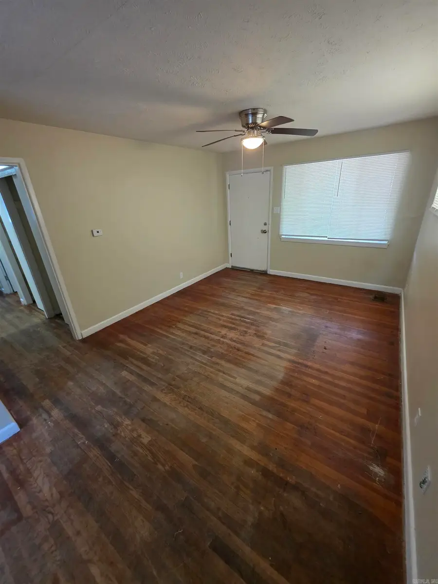 89 Broadmoor Dr, Little Rock, AR 72204 - #2