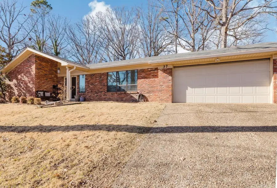 37 Arcadia Circle, Bryant, AR 72022 - #2