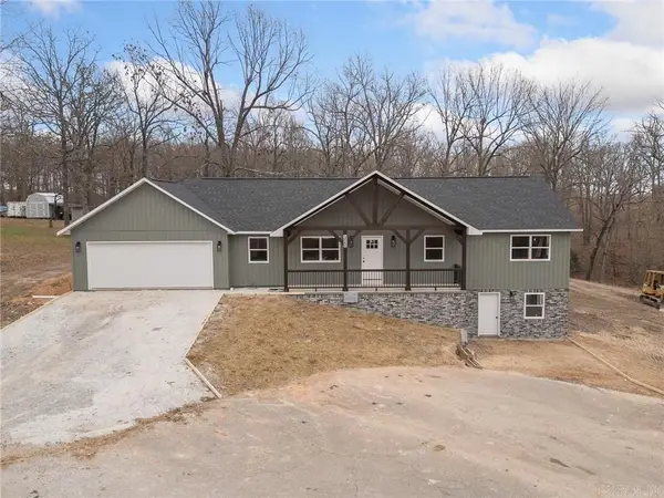 6135 Oak Leaf Drive, Harrison, AR 72601