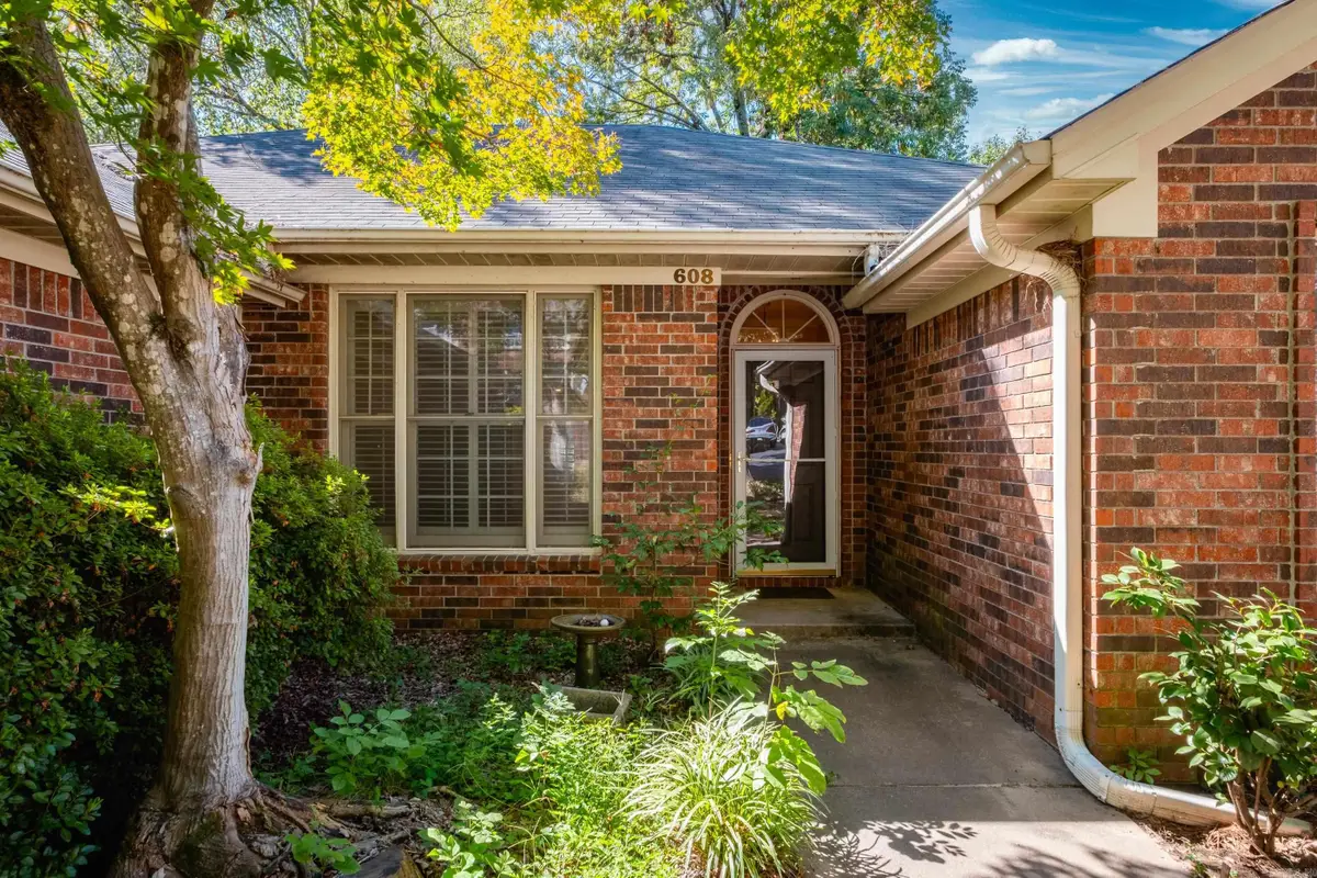 608 Cambridge Place Drive, Little Rock, AR 72227 - #1