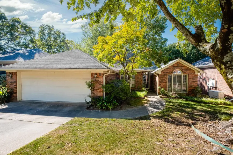 608 Cambridge Place Drive, Little Rock, AR 72227 - #2