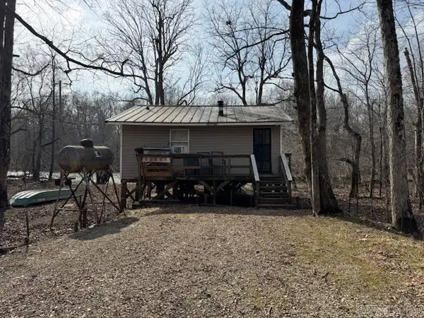 22 Clay 2004 Rd, Peach Orchard, AR 72453