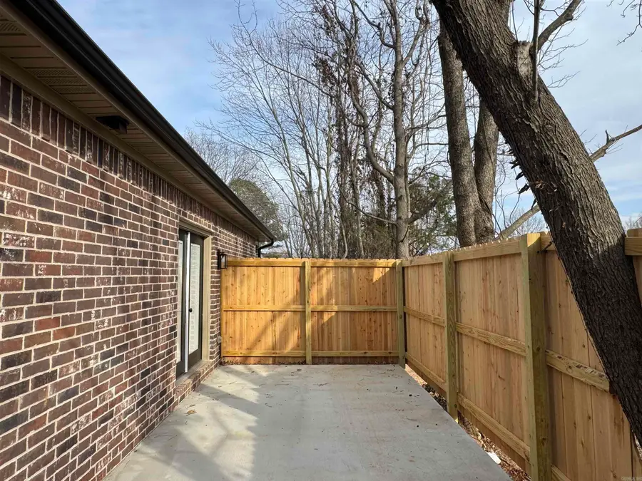 2304 Rector Rd, Paragould, AR 72450 - #2