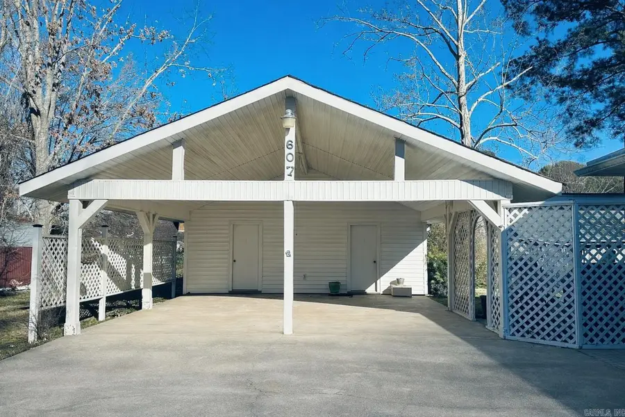 607 S Cherry St, Hamburg, AR 71646 - #3