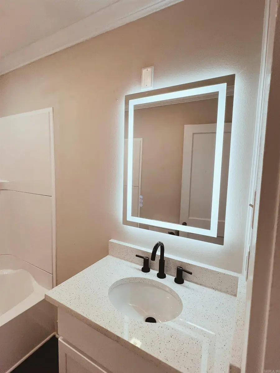 310 Wynn Street, Hot Springs, AR 71913 - #3