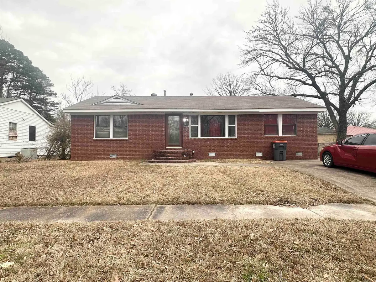 11 School St., Pine Bluff, AR 71602 - #1