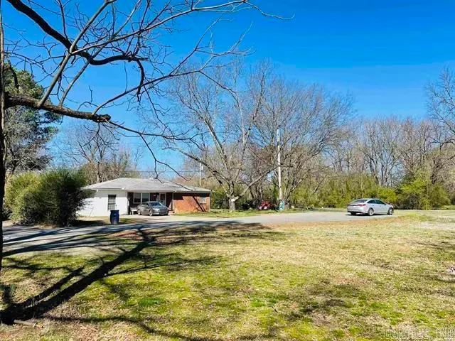 1220 & 1221 Ash Street, Conway, AR 72034 - #3