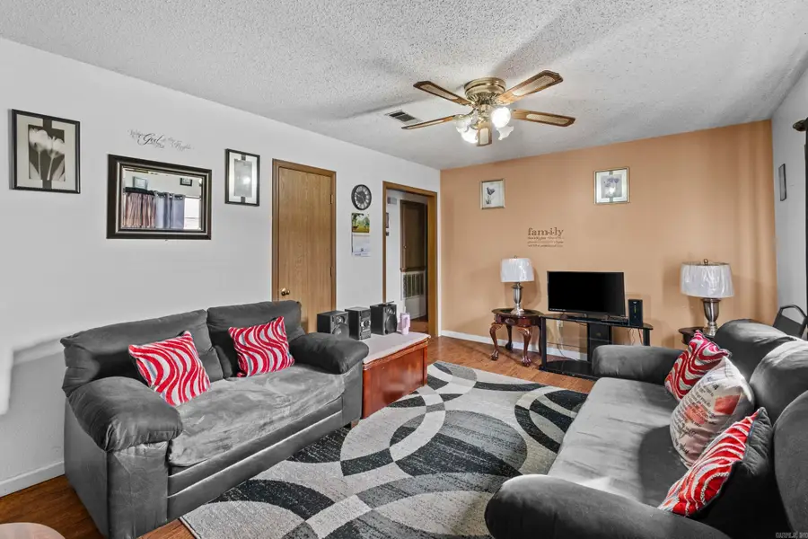 731 Third Avenue, Conway, AR 72032 - #3